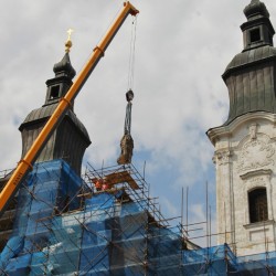Klatovy - oprava Jezuitskho kostela - socha Panny Marie
