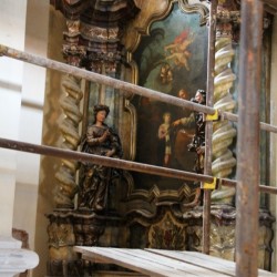 Klatovy - oprava Jezuitskho kostela - socha Panny Marie